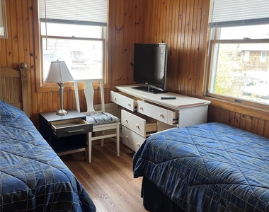 770 Ocean Breeze Walk - Photo Thumbnail 4
