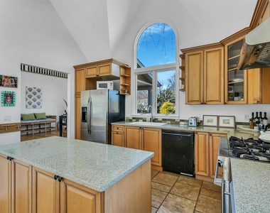 6 Nidzyn Avenue - Photo Thumbnail 9