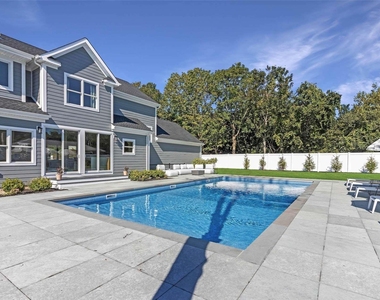 950 Tasker Lane - Photo Thumbnail 15