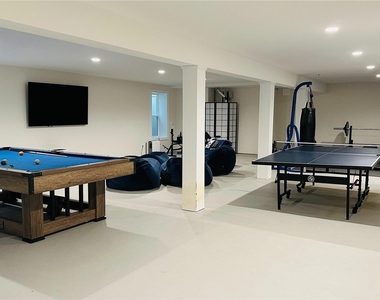950 Tasker Lane - Photo Thumbnail 26