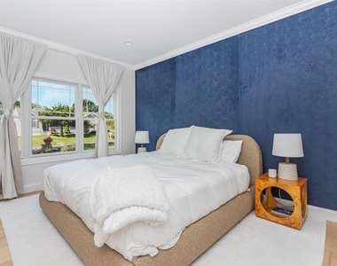 950 Tasker Lane - Photo Thumbnail 13