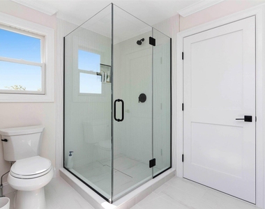 950 Tasker Lane - Photo Thumbnail 24