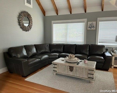178 Wilmot Road - Photo Thumbnail 4