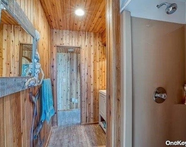 332 Dehnoff Walk - Photo Thumbnail 11