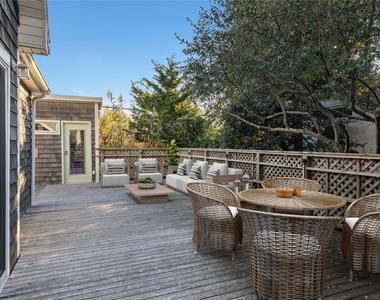 38 Homesite Avenue - Photo Thumbnail 23
