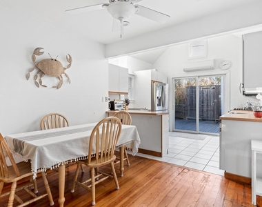 38 Homesite Avenue - Photo Thumbnail 3