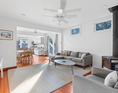 38 Homesite Avenue - Photo Thumbnail 2
