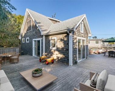 38 Homesite Avenue - Photo Thumbnail 24