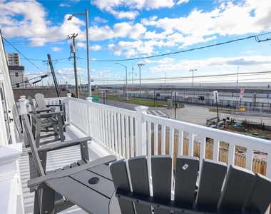 157 Beach 109th St - Photo Thumbnail 14