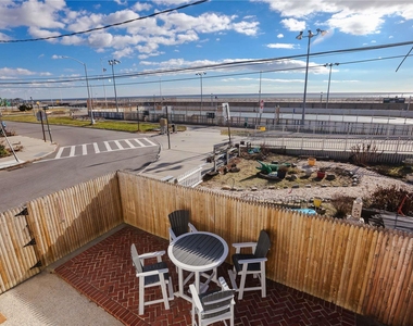 157 Beach 109th St - Photo Thumbnail 12