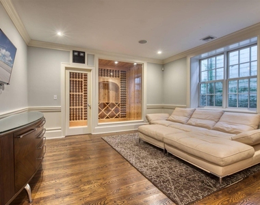 115 Toylsome Lane - Photo Thumbnail 11