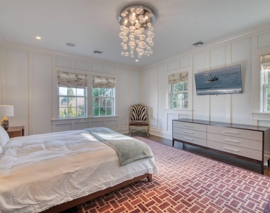 115 Toylsome Lane - Photo Thumbnail 7