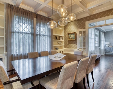 115 Toylsome Lane - Photo Thumbnail 4