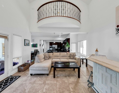 10 Bay Woods Drive - Photo Thumbnail 9