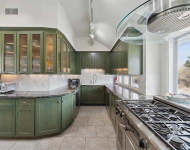 11 Watersedge Ct - Photo Thumbnail 14