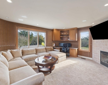 11 Watersedge Ct - Photo Thumbnail 15