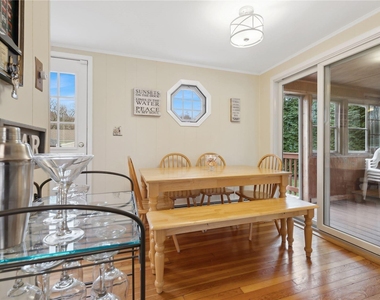220 Fiddler Lane - Photo Thumbnail 3