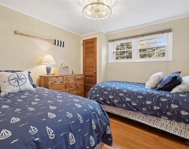 220 Fiddler Lane - Photo Thumbnail 10