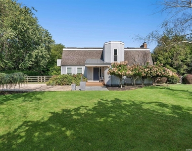 43 Robin Drive - Photo Thumbnail 2