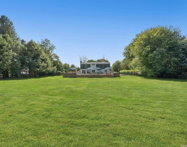 43 Robin Drive - Photo Thumbnail 18