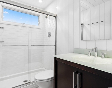 43 Robin Drive - Photo Thumbnail 14