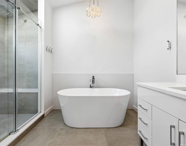43 Robin Drive - Photo Thumbnail 13