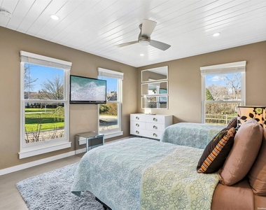 43 Robin Drive - Photo Thumbnail 9