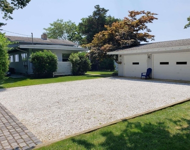 11 Beach Road - Photo Thumbnail 33