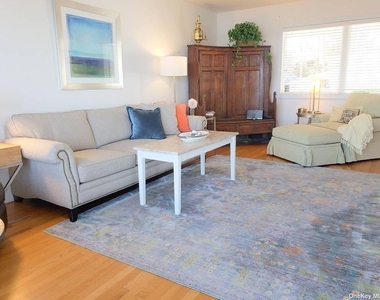 11 Beach Road - Photo Thumbnail 20