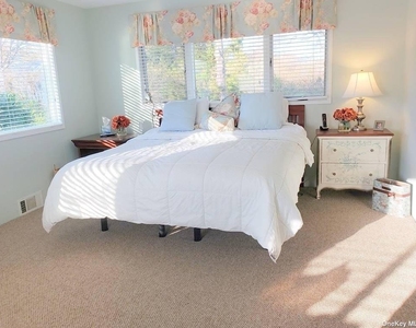 11 Beach Road - Photo Thumbnail 21