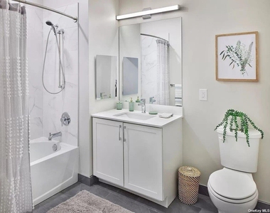 303 Arrowhead Lane - Photo Thumbnail 9