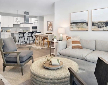 303 Arrowhead Lane - Photo Thumbnail 6