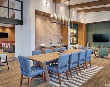 303 Arrowhead Lane - Photo Thumbnail 17
