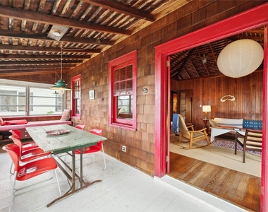 400 Diamond Lane - Photo Thumbnail 15