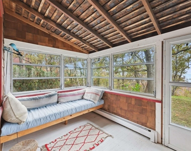 400 Diamond Lane - Photo Thumbnail 17