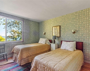 189 Old Harbor Road - Photo Thumbnail 15