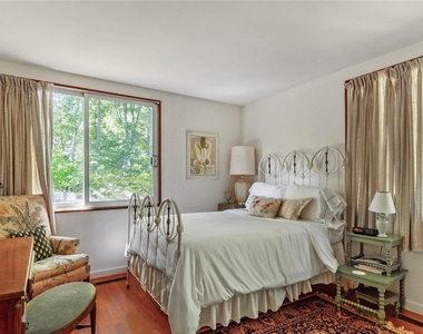 189 Old Harbor Road - Photo Thumbnail 13