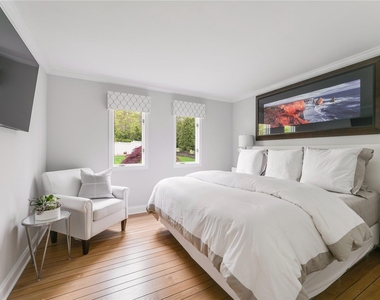 355 Windjammer Drive - Photo Thumbnail 16
