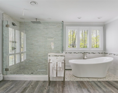 355 Windjammer Drive - Photo Thumbnail 13