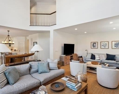 3 Willow Lane - Photo Thumbnail 6
