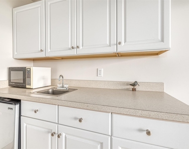 1355 Watersedge Way - Photo Thumbnail 13