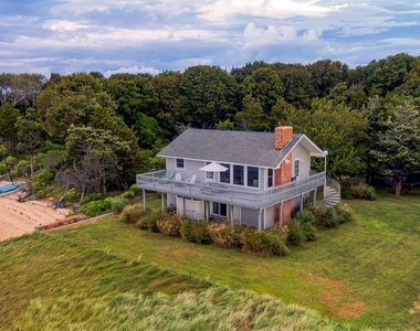 1355 Watersedge Way - Photo Thumbnail 18