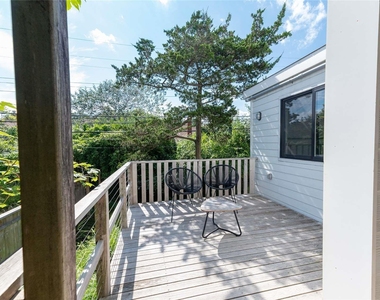 220 Cottage Walk - Photo Thumbnail 29