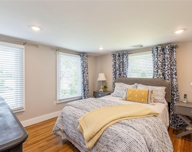 3400 Youngs Avenue - Photo Thumbnail 9