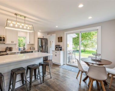 3400 Youngs Avenue - Photo Thumbnail 4