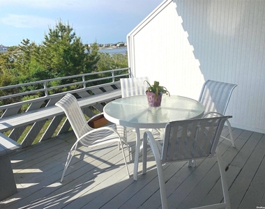 274 Dune Road - Photo Thumbnail 9