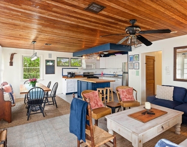 12 Seneca Street - Photo Thumbnail 2