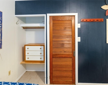 12 Seneca Street - Photo Thumbnail 13