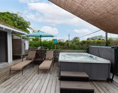 12 Seneca Street - Photo Thumbnail 16