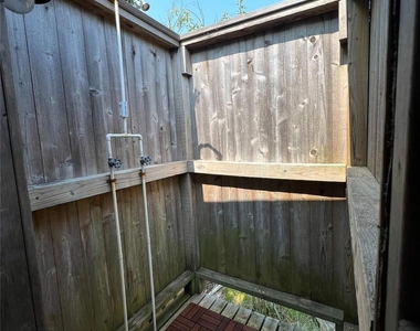 726 Ocean Breeze Walk - Photo Thumbnail 9